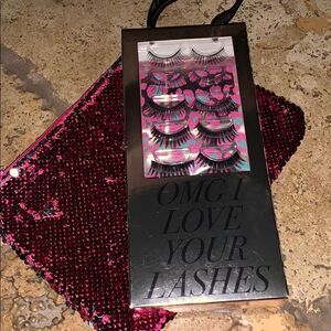 Omg I love your lashes set